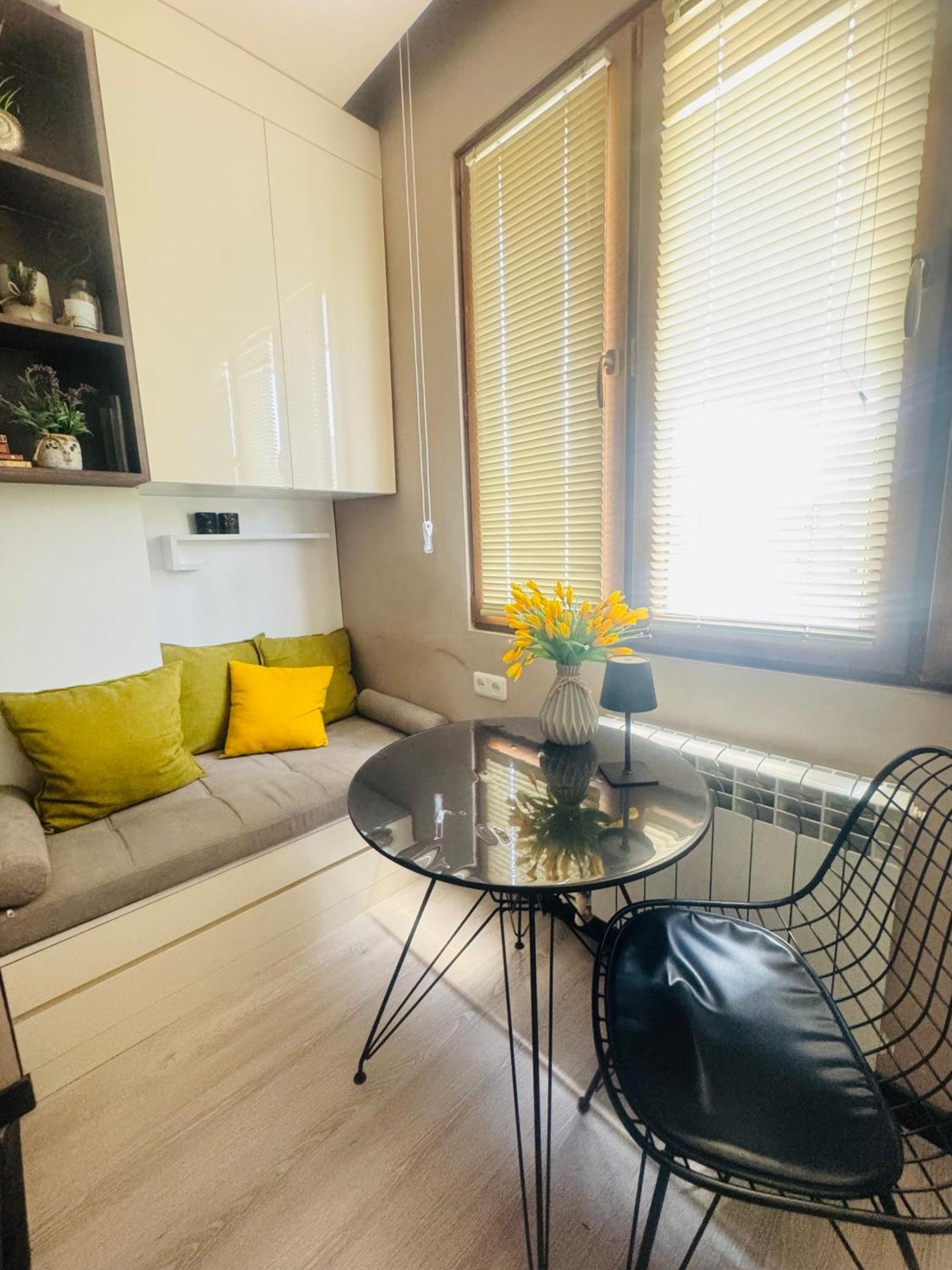 Apartment Koghbatsi Jerevan Exteriör bild